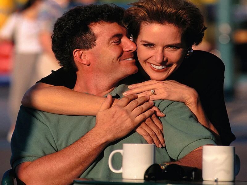 Love to cuddle up? It might bring a 'mind meld,' too, new research shows.